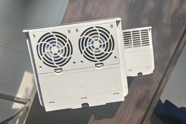 300 Series AC Frequency Converter